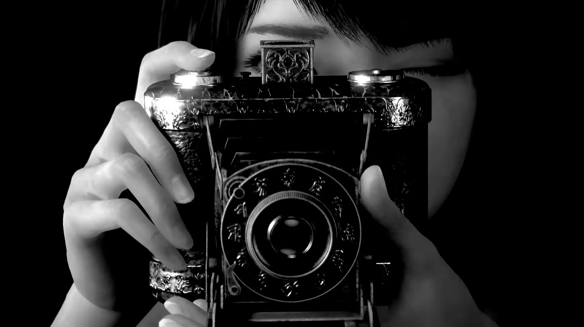 fatal-frame-ii-crimson-butterfly-remake-camera-1